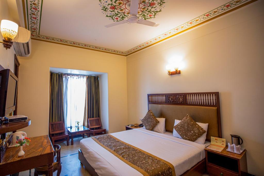 Nahargarh Haveli-Near Train Station Metro Hotel Jaipur Exterior photo